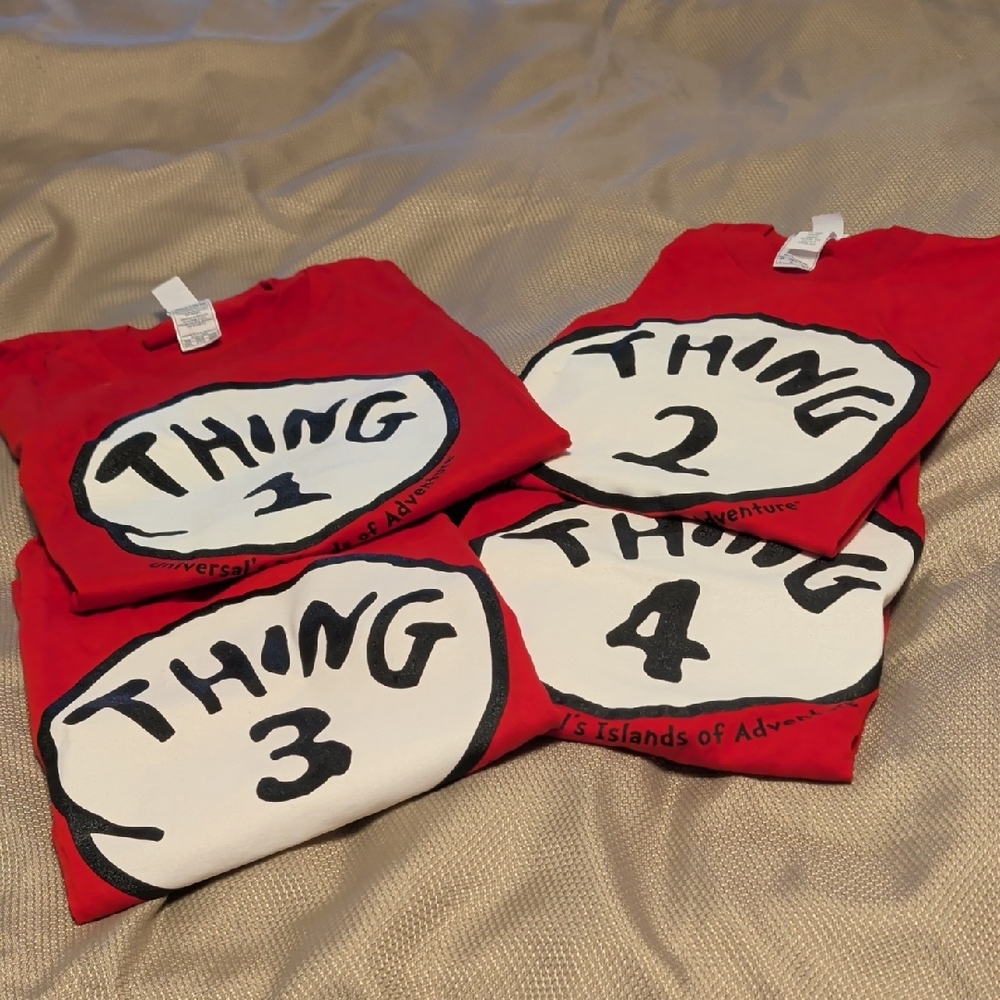 Universal Red Graphic T-Shirt